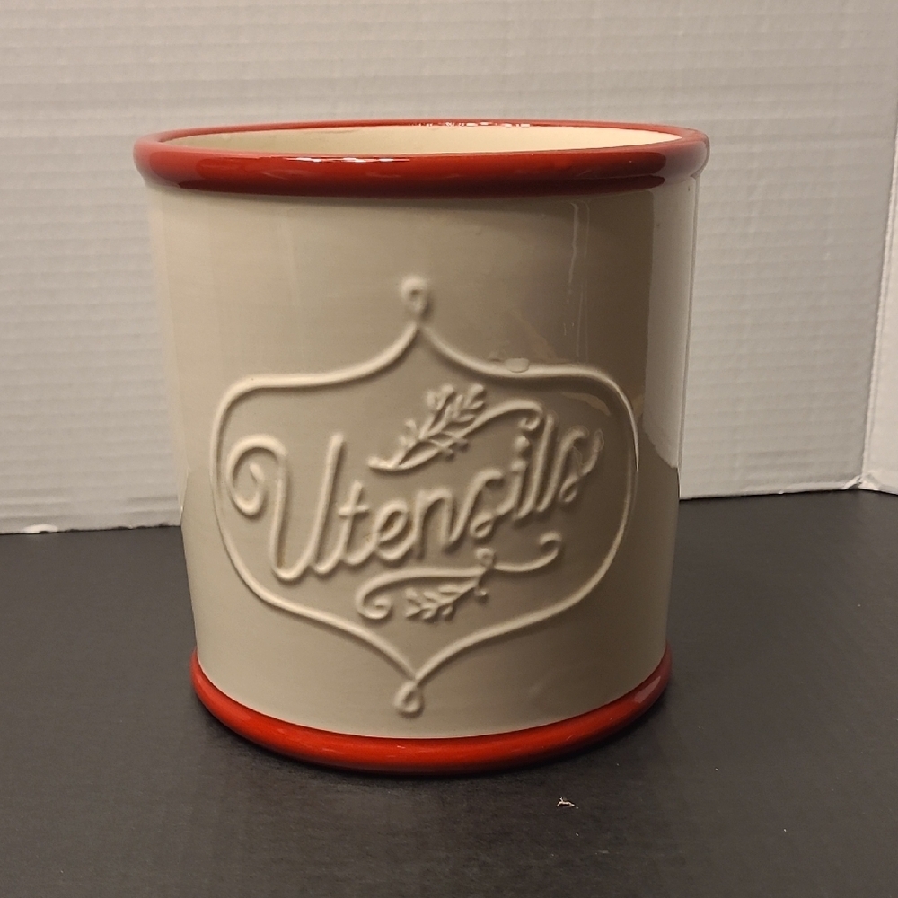 PIONEER WOMEN Cream and Red Utensil Holder